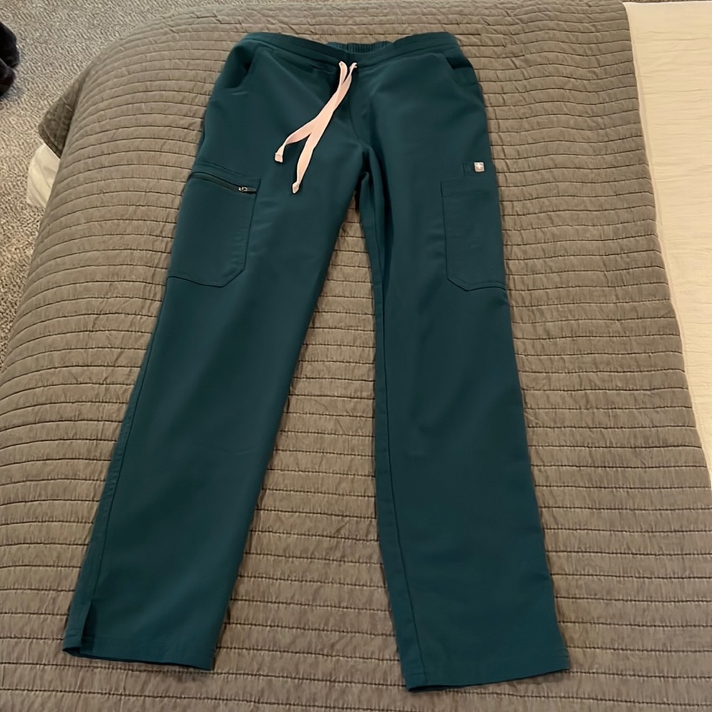 Figs Caribbean Blue Scrub Pants - XS Petite Length